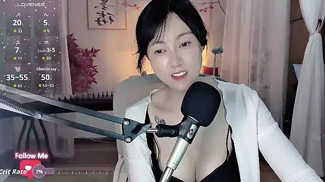 noomi-1111 online show from May 2026 02:13:02 PM