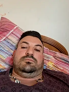 Snapshot of RedolentCaloocan chatting on April 2026 04:57:02 PM RedolentCaloocan online show from April 2026 04:57:02 PM