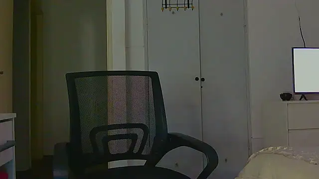 petitebelu online show from July 2026 08:52:02 PM