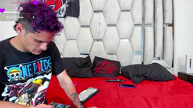 karlaandmatt online show from June 2026 11:42:02 PM