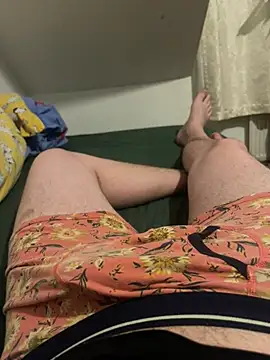 fragdemiere online show from April 2026 09:02:01 PM