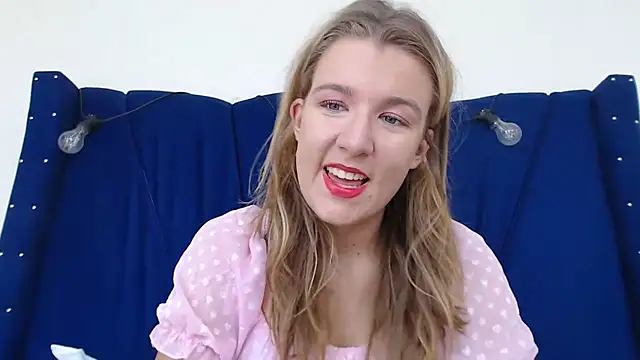 Yennyloves online show from May 2026 02:02:01 PM