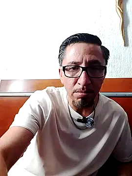 velvetblackcock online show from April 2026 10:07:02 PM