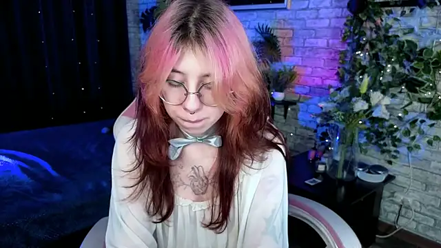 Alice Nyx online show from July 2026 08:37:01 PM