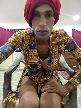 Snapshot of TranzPiggy chatting on April 2026 06:33:01 AM TranzPiggy online show from April 2026 06:33:01 AM