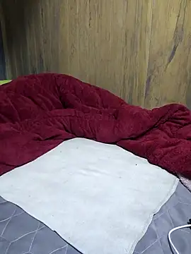  Amanda   online show from April 2026 11:02:01 AM