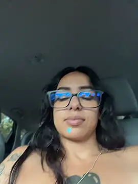 Snapshot of Controllercutie chatting on April 2026 05:30:01 PM Controllercutie online show from April 2026 05:30:01 PM