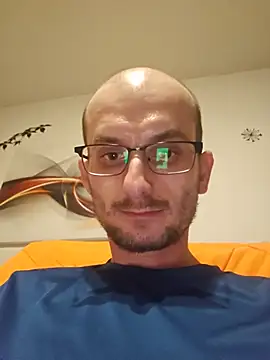 UpbeatXiphias online show from June 2026 09:42:02 PM