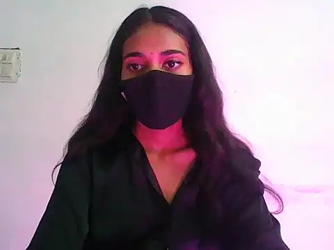 Snapshot of Shanaya_xo chatting on July 2026 05:52:01 PM Shanaya xo online show from July 2026 05:52:01 PM