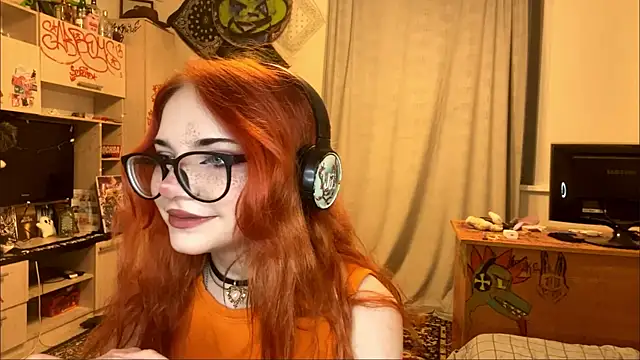 RedHeadCat online show from May 2026 10:05:02 PM