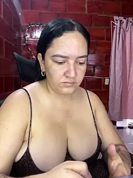 Fresita-12 online show from June 2026 07:41:01 PM