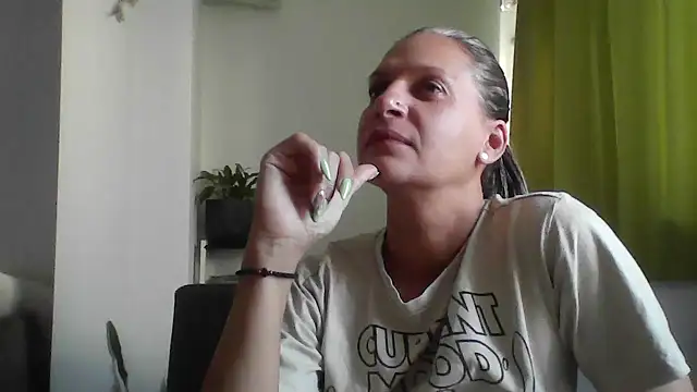 SweetLilTrouble online show from June 2026 03:47:01 PM