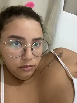 Snapshot of gabyzinha2030 chatting on April 2026 04:48:01 PM gabyzinha2030 online show from April 2026 04:48:01 PM