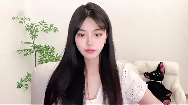 Snapshot of Kitteovo chatting on May 2026 08:11:02 AM Kitteovo online show from May 2026 08:11:02 AM