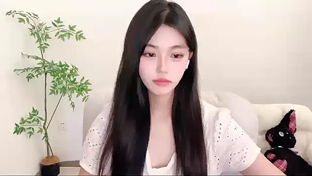 Snapshot of Kitteovo chatting on May 2026 10:36:01 AM Kitteovo online show from May 2026 10:36:01 AM