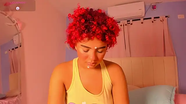 sweetkimmie  online show from May 2026 12:43:01 PM