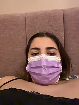 Snapshot of AnnieCartier chatting on April 2026 12:44:02 PM AnnieCartier online show from April 2026 12:44:02 PM