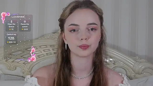 LianaGracee online show from June 2026 09:34:02 AM