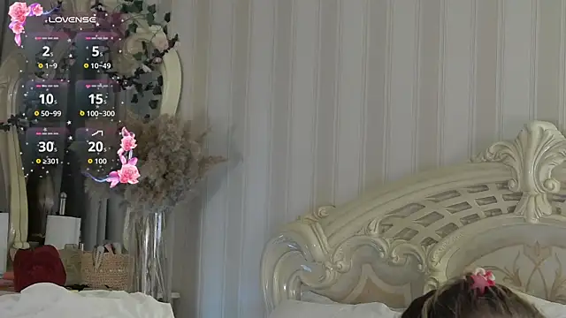 LianaGracee online show from July 2026 09:11:02 AM