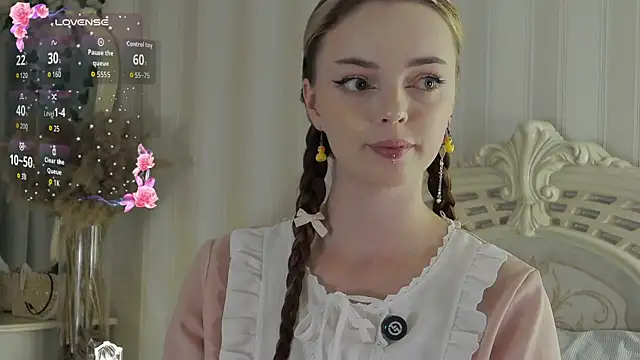 LianaGracee online show from July 2026 10:13:02 AM
