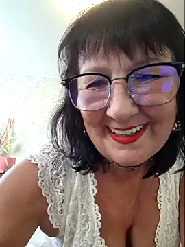 Snapshot of LaliaMia chatting on October 2025 10:16:02 AM LaliaMia online show from October 2025 10:16:02 AM