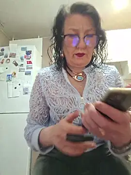 LaliaMia online show from April 2026 12:48:01 AM