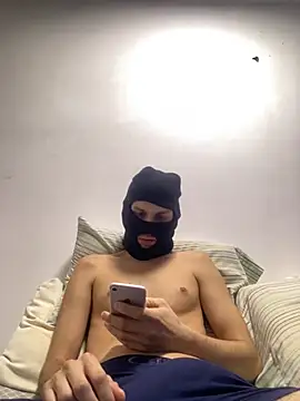 Snapshot of Couple_PlayHot_BR chatting on May 2026 08:37:02 PM Couple PlayHot BR online show from May 2026 08:37:02 PM