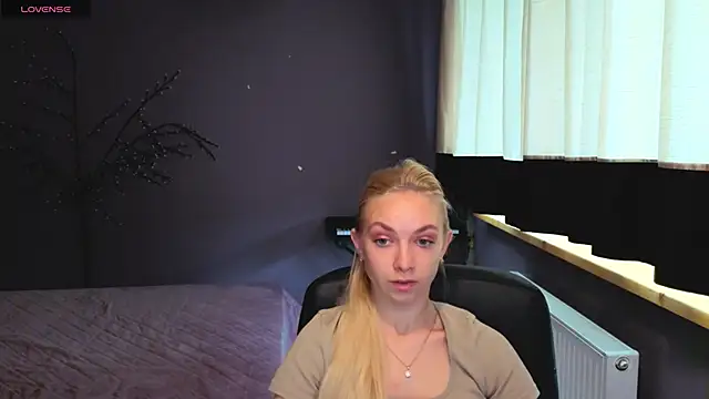 SonnySofia online show from May 2026 05:48:01 AM