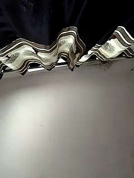 Simisingh1 online show from April 2026 06:50:02 AM