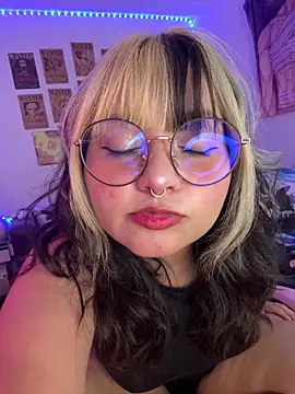 ZoeyDoll  online show from April 2026 08:59:02 PM