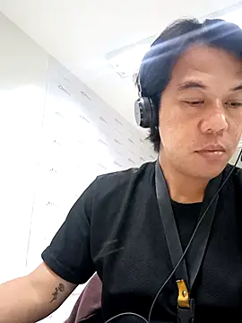 akiramoore online show from June 2026 01:55:02 AM