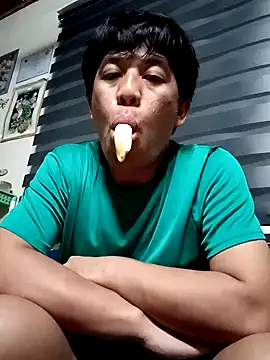 akiramoore online show from July 2026 03:54:02 PM