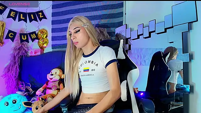Jesica tan online show from June 2026 04:12:01 AM