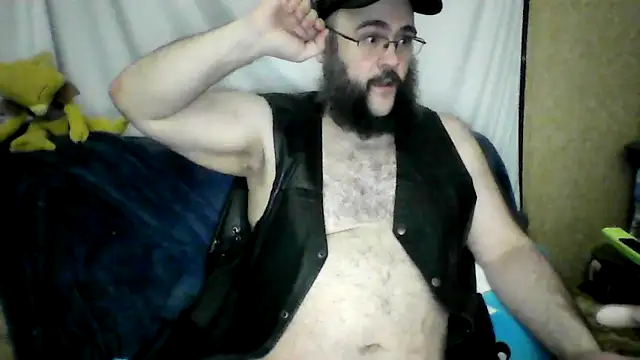 BriTheTopBear online show from May 2026 03:22:01 AM