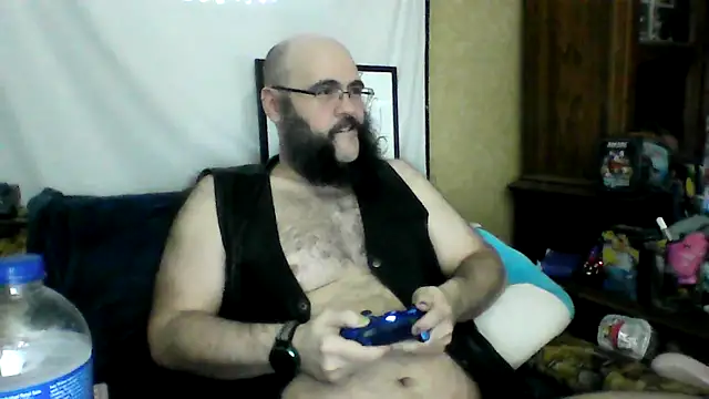 BriTheTopBear online show from May 2026 11:53:02 PM