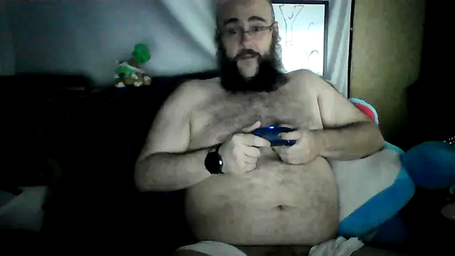 Snapshot of BriTheTopBear chatting on May 2026 05:16:02 AM BriTheTopBear online show from May 2026 05:16:02 AM