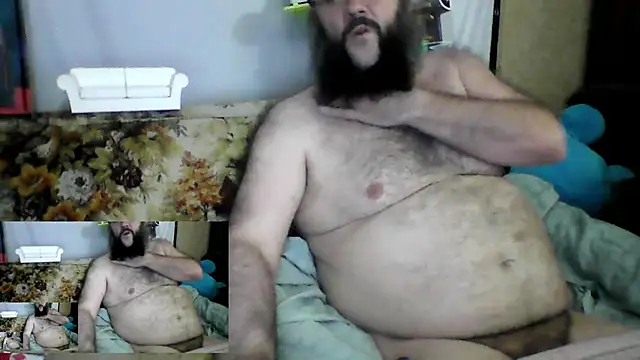 Snapshot of BriTheTopBear chatting on July 2026 06:53:01 AM BriTheTopBear online show from July 2026 06:53:01 AM