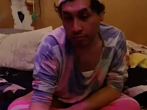 spiZZyToaT online show from April 2026 03:40:02 AM