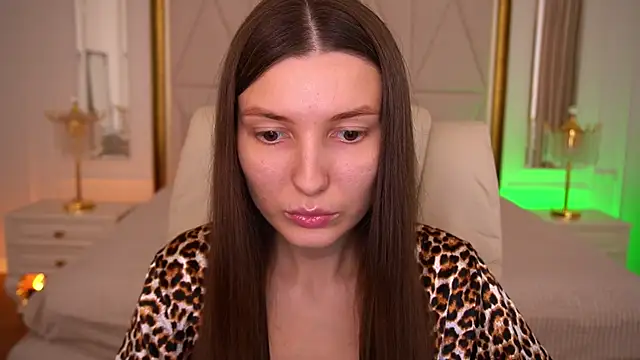 Snapshot of AshleyBaie chatting on July 2026 12:00:02 PM AshleyBaie online show from July 2026 12:00:02 PM