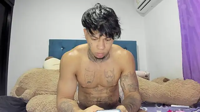 Snapshot of daamonxxx19_ chatting on May 2026 10:59:01 PM daamonxxx19 online show from May 2026 10:59:01 PM