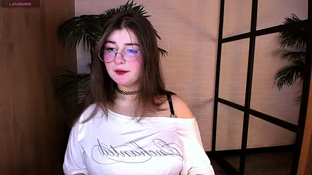 HaniaWish online show from July 2026 01:29:02 PM