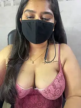 sarasofiaa  online show from May 2026 03:52:02 PM