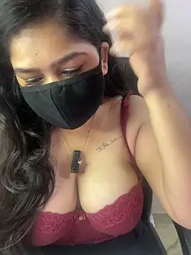 Snapshot of sarasofiaa_ chatting on June 2026 10:24:02 AM sarasofiaa online show from June 2026 10:24:02 AM
