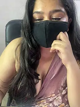 Snapshot of sarasofiaa_ chatting on June 2026 05:56:02 PM sarasofiaa online show from June 2026 05:56:02 PM