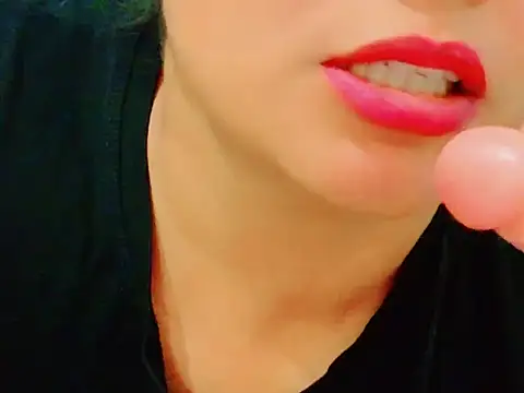 MojaditPussy online show from May 2026 12:10:01 PM
