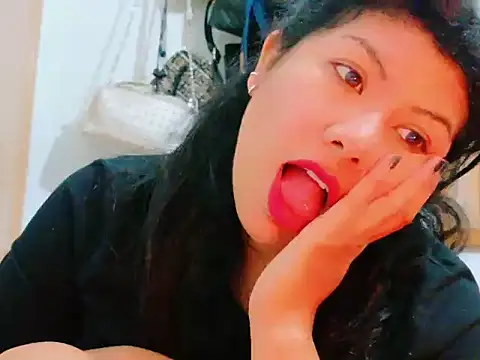 MojaditPussy online show from May 2026 12:32:01 PM