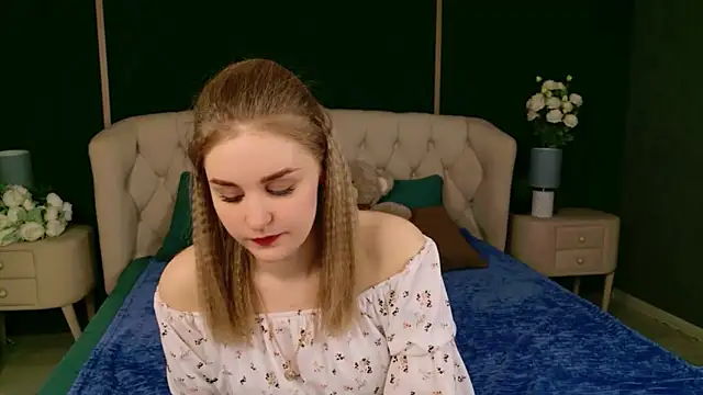 Molly Voses online show from May 2026 08:35:02 PM
