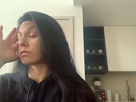 VixenBlade online show from May 2026 02:09:02 AM
