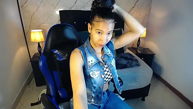 hasley cute online show from May 2026 07:30:02 PM