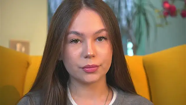 Snapshot of HeidiScarber chatting on April 2026 12:05:02 PM HeidiScarber online show from April 2026 12:05:02 PM